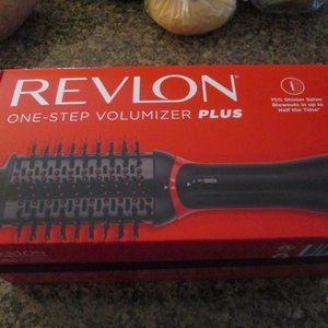 REVLON VOUUMINIZER PLUS COMB STYLING